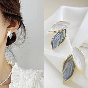 ♡Double Leaf Earrings ♡